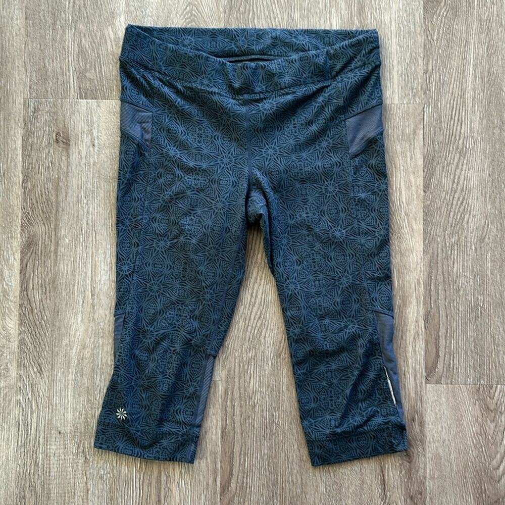 Athleta Printed Bare To Run Kicker‎ Leggings